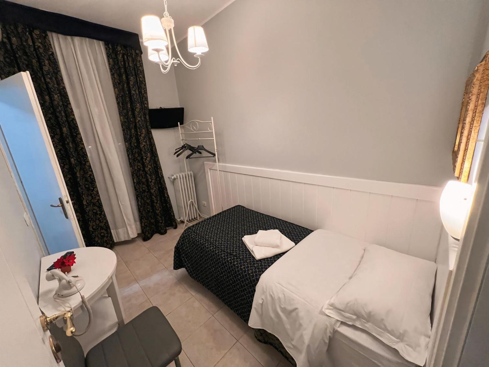 Hotel Aurelia Milano Centrale Номер фото