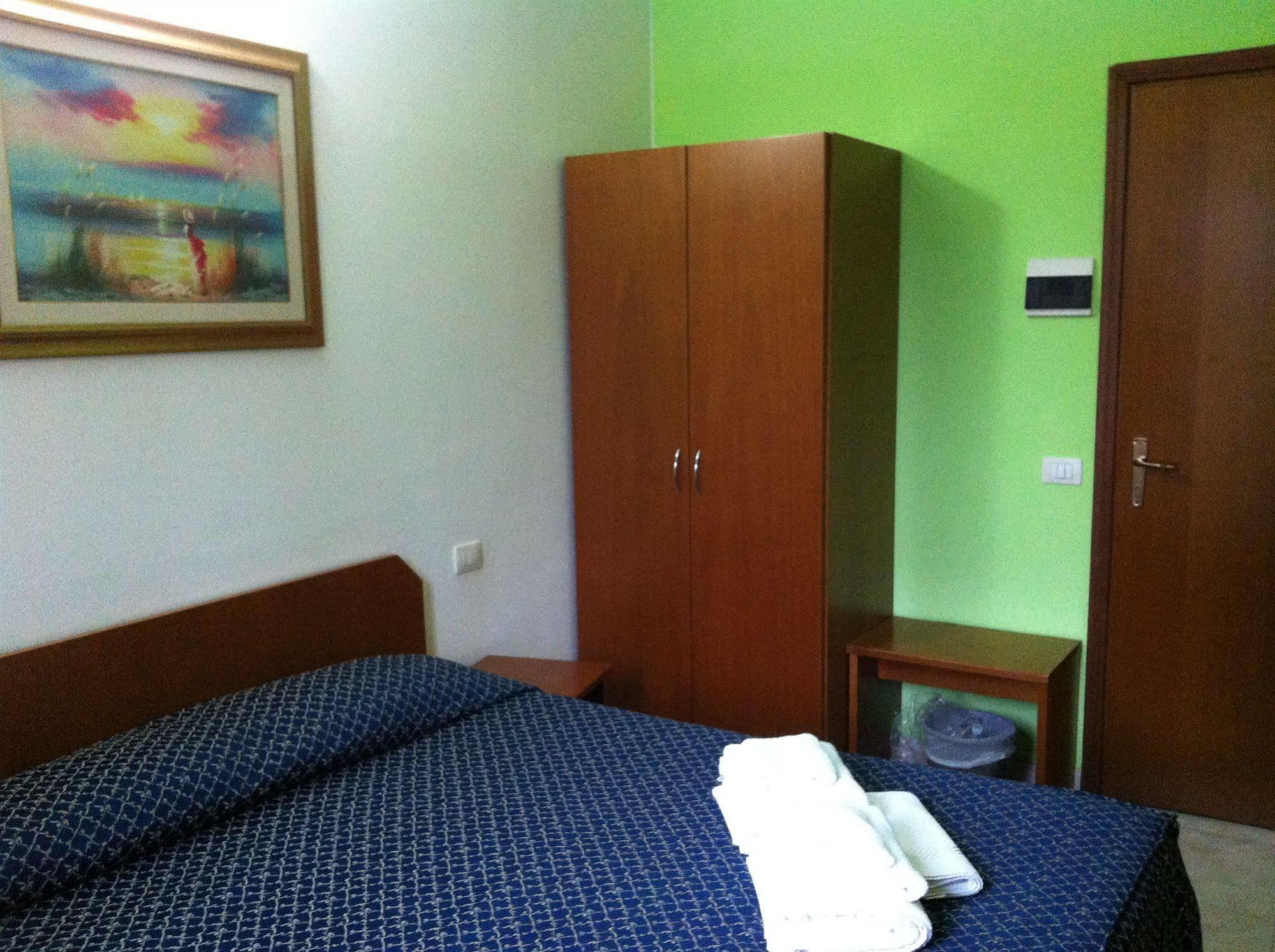 Hotel Aurelia Milano Centrale Екстер'єр фото