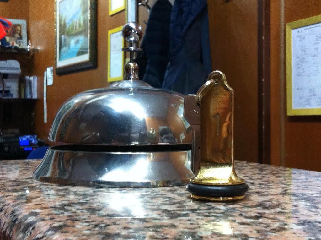 Hotel Aurelia Milano Centrale Екстер'єр фото